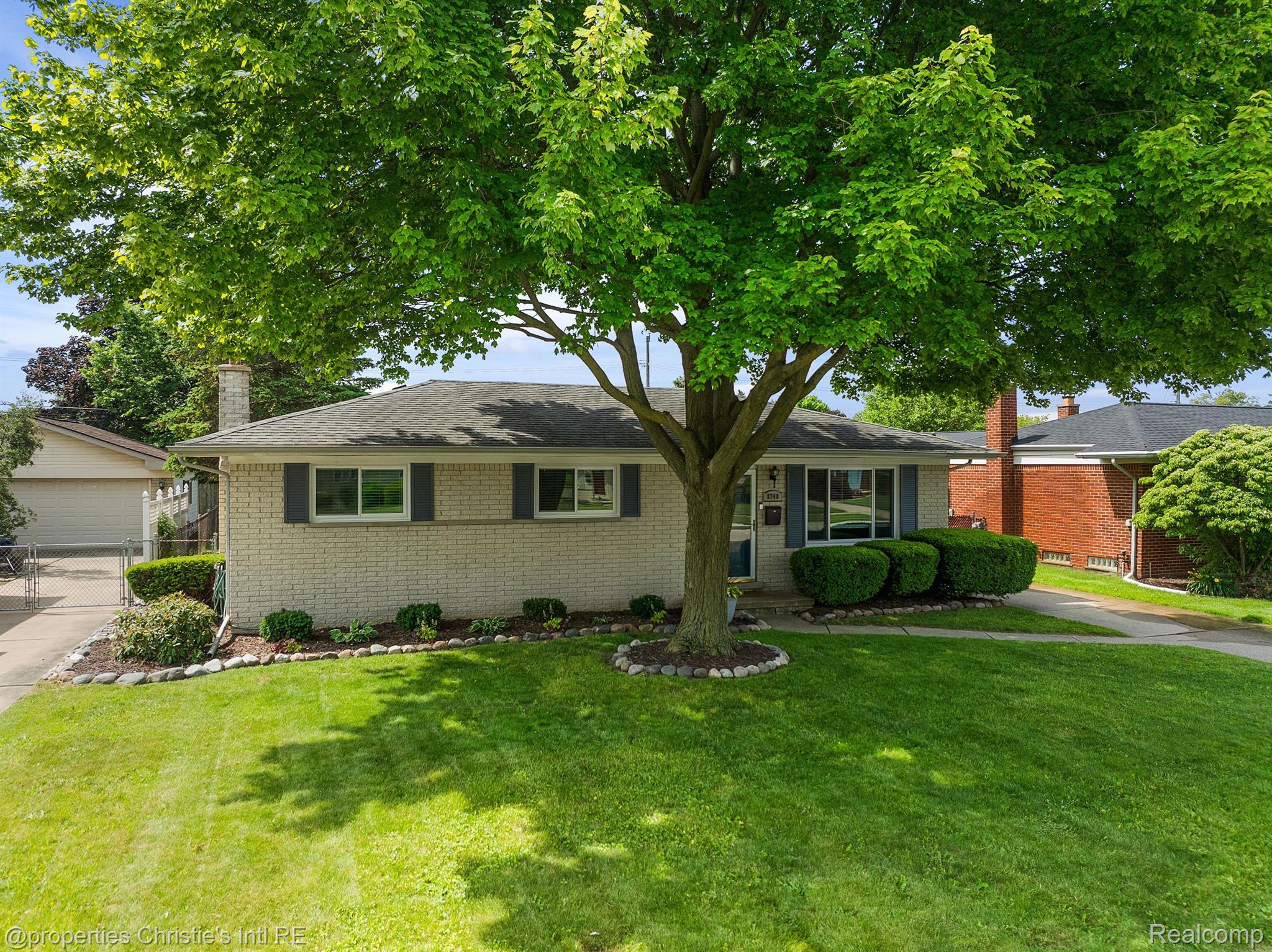 8748 HAMILTON EAST Drive
