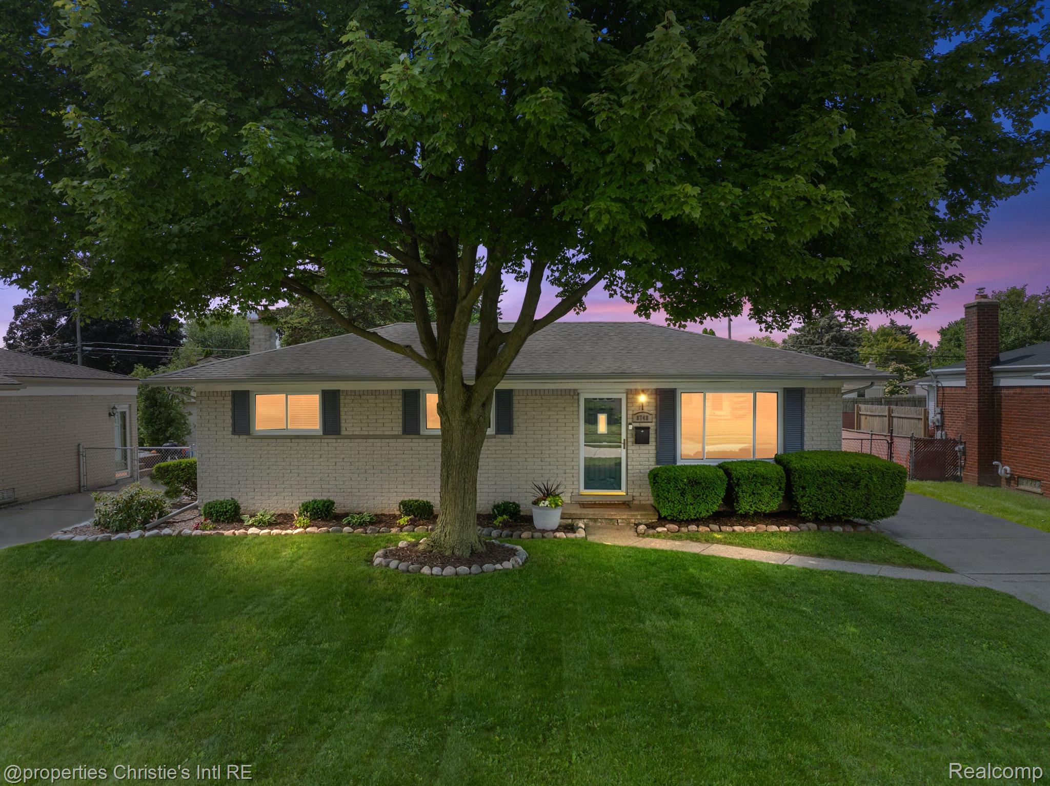 8748 HAMILTON EAST Drive