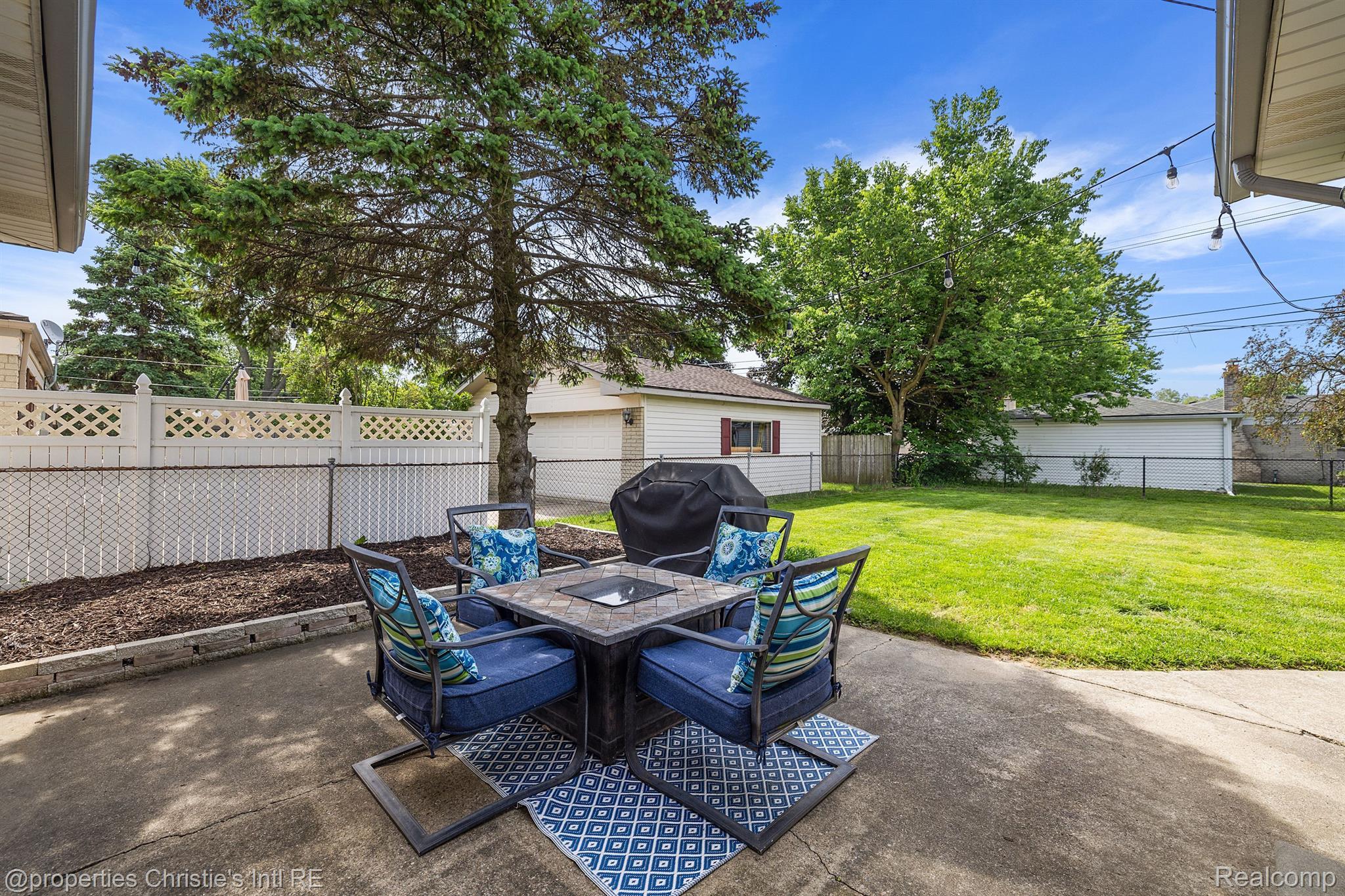 8748 HAMILTON EAST Drive