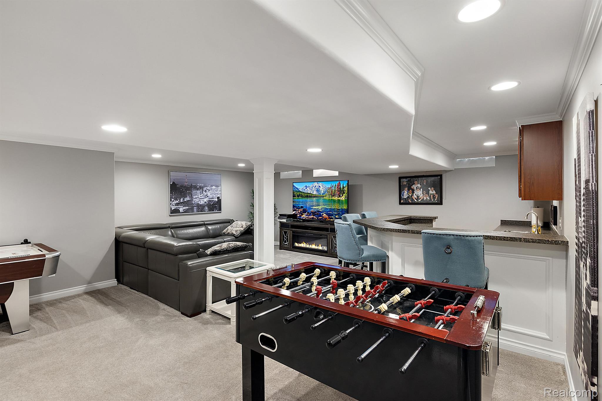 565 SNOWMASS Drive