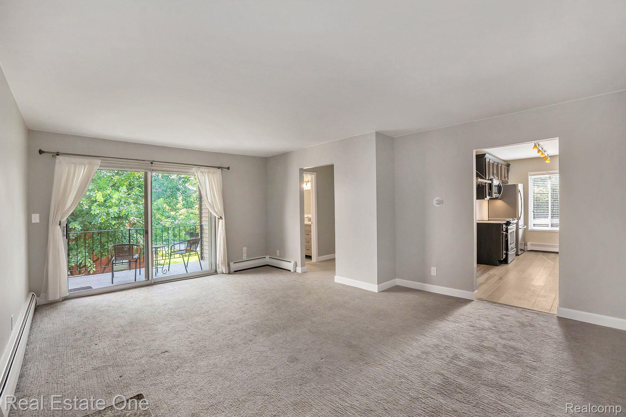 4115 BENJAMIN Avenue 6