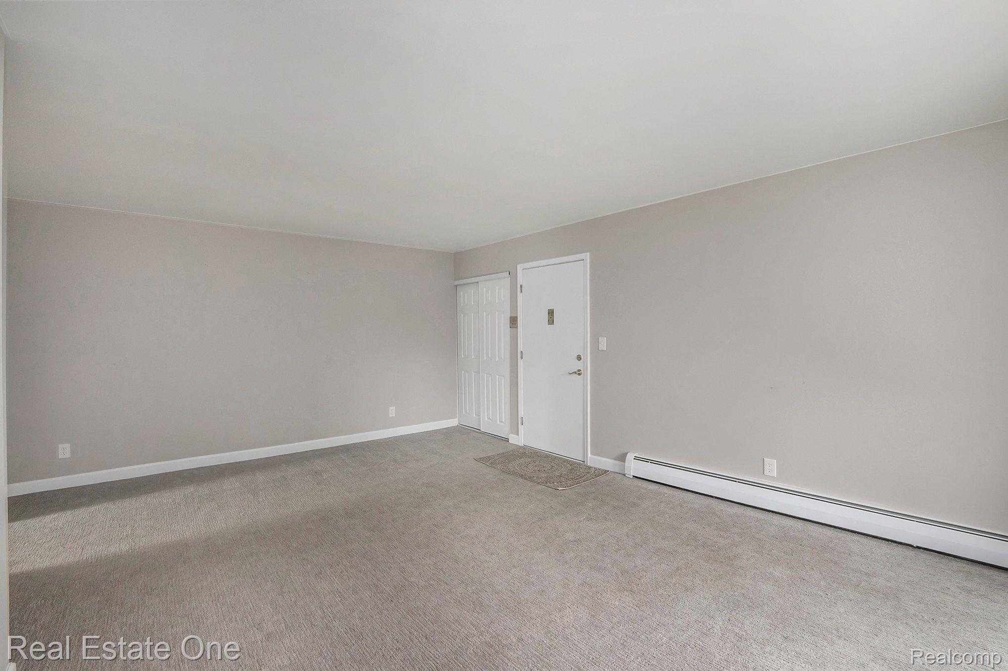 4115 BENJAMIN Avenue 6