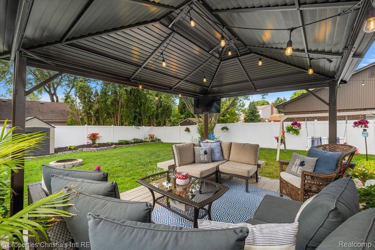 41293 IRONWOOD Drive