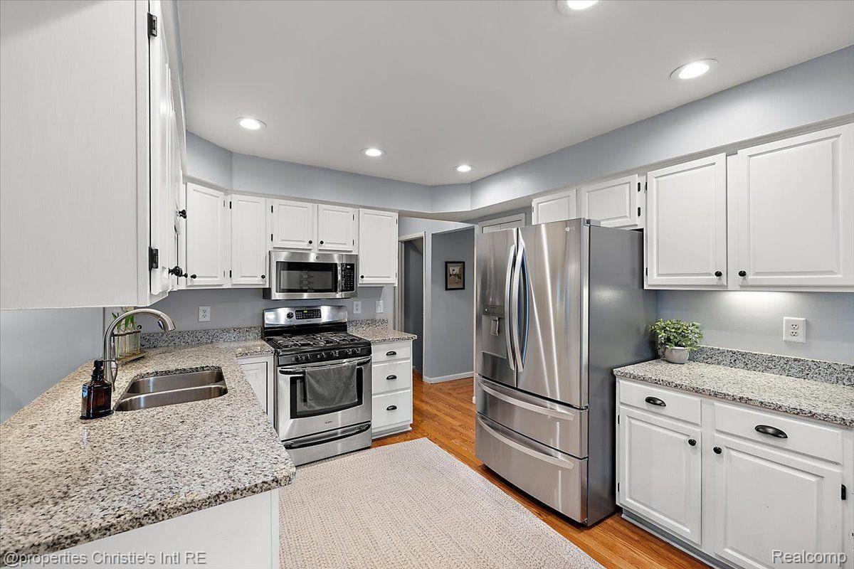 41293 IRONWOOD Drive