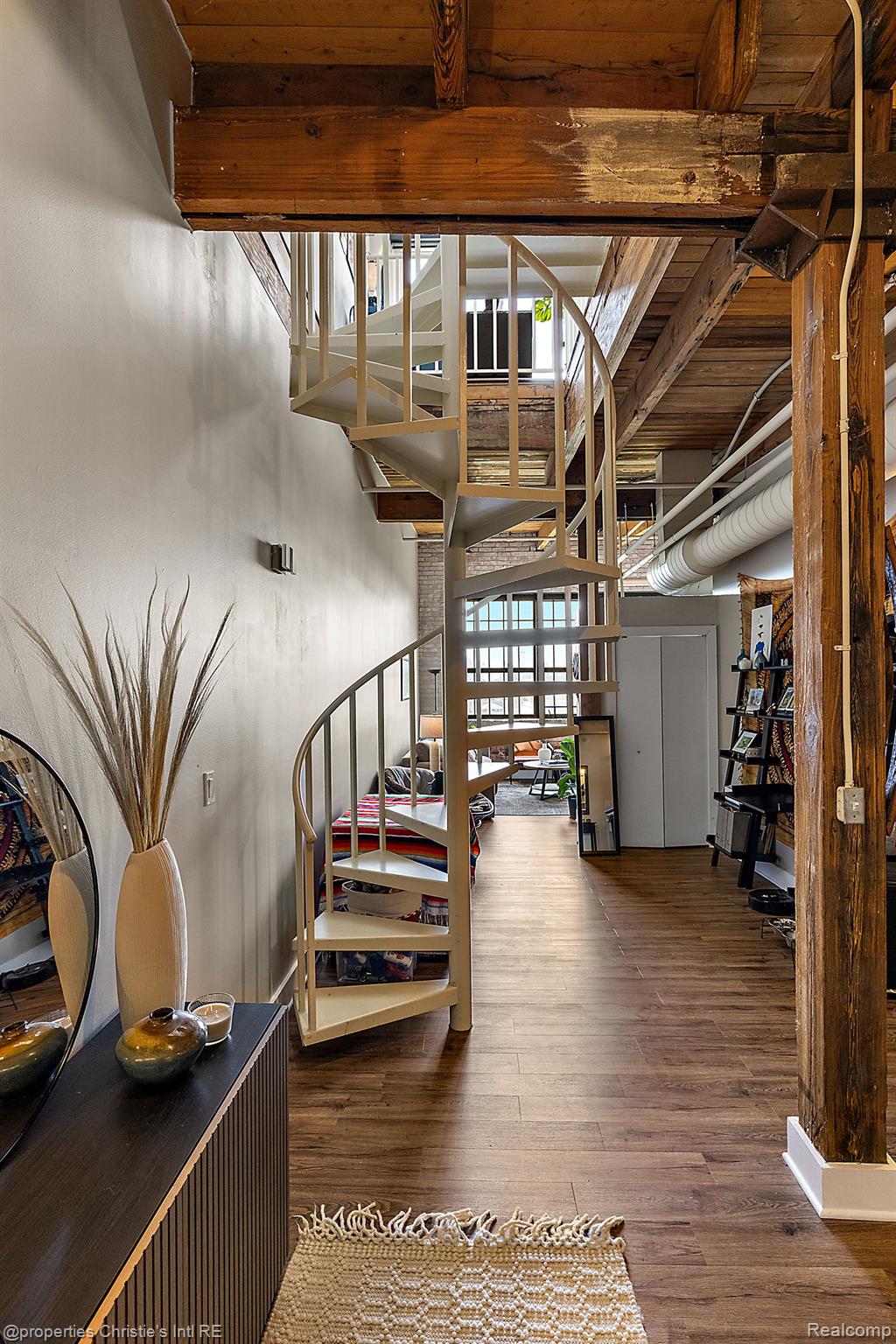 6533 E JEFFERSON Avenue 407