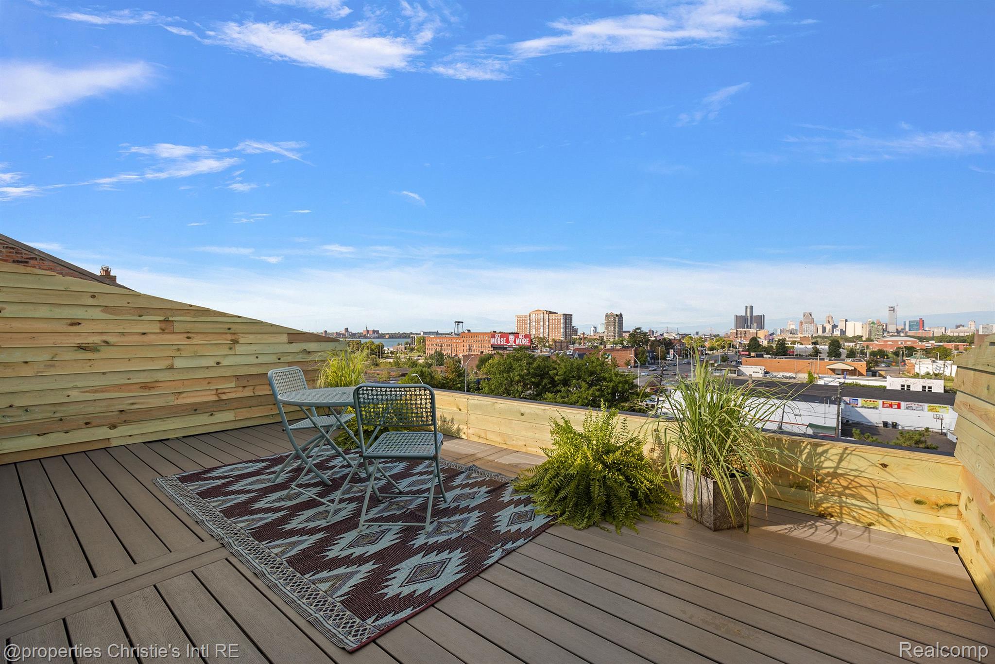 6533 E JEFFERSON Avenue 407