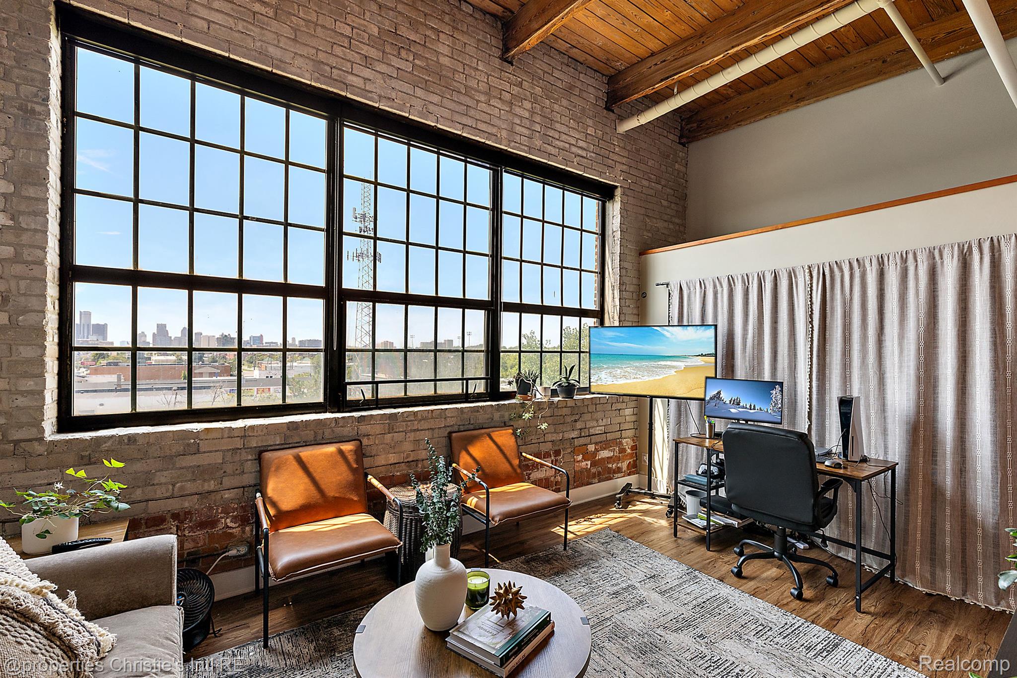 6533 E JEFFERSON Avenue 407