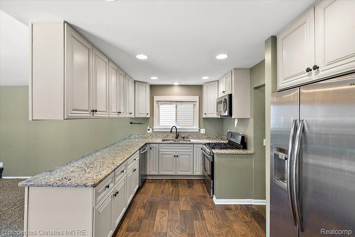 3360 Wolverine Drive