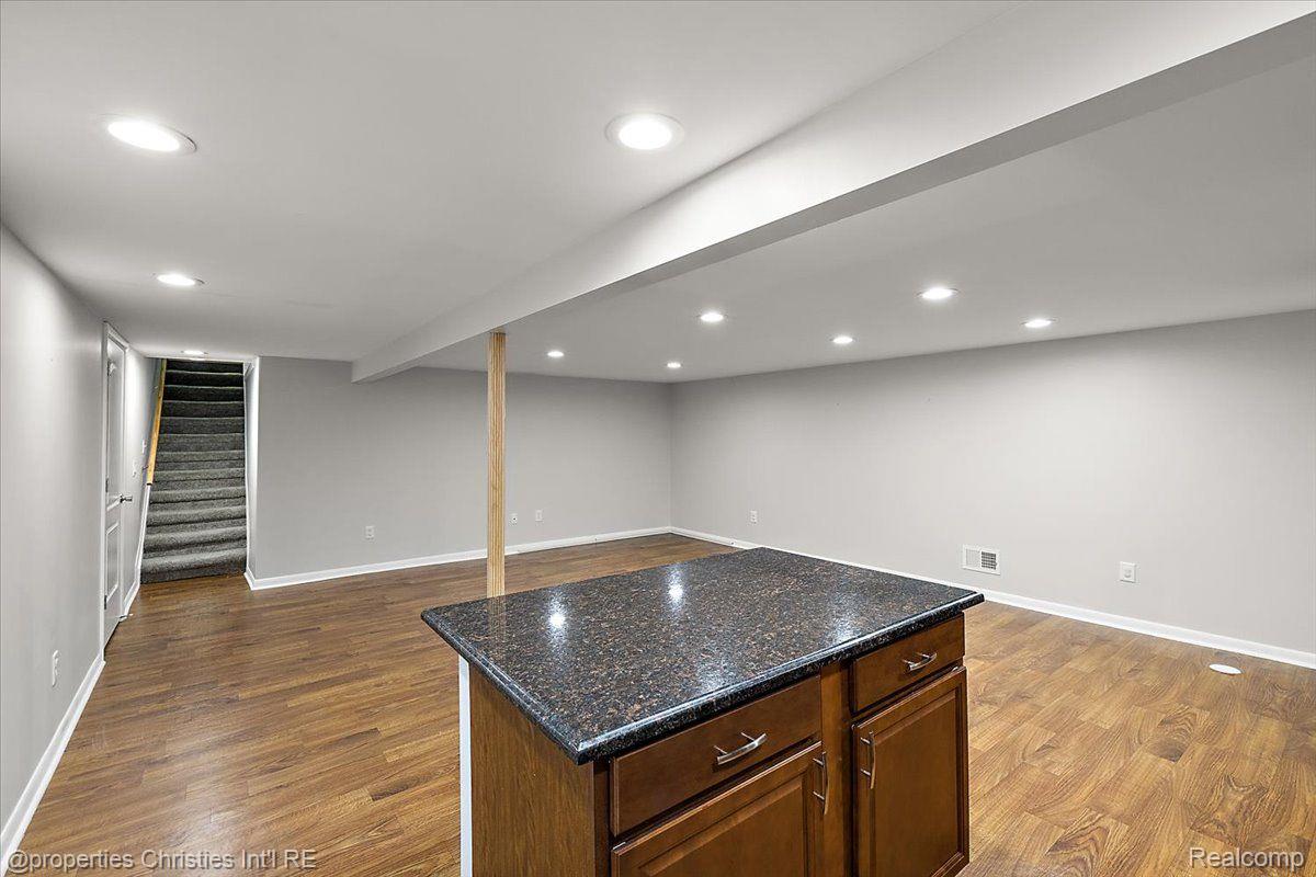 3360 Wolverine Drive