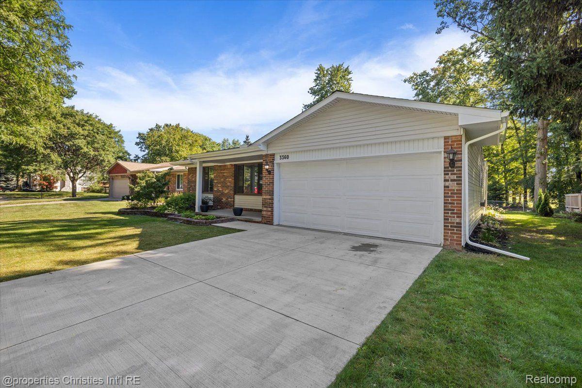 3360 Wolverine Drive