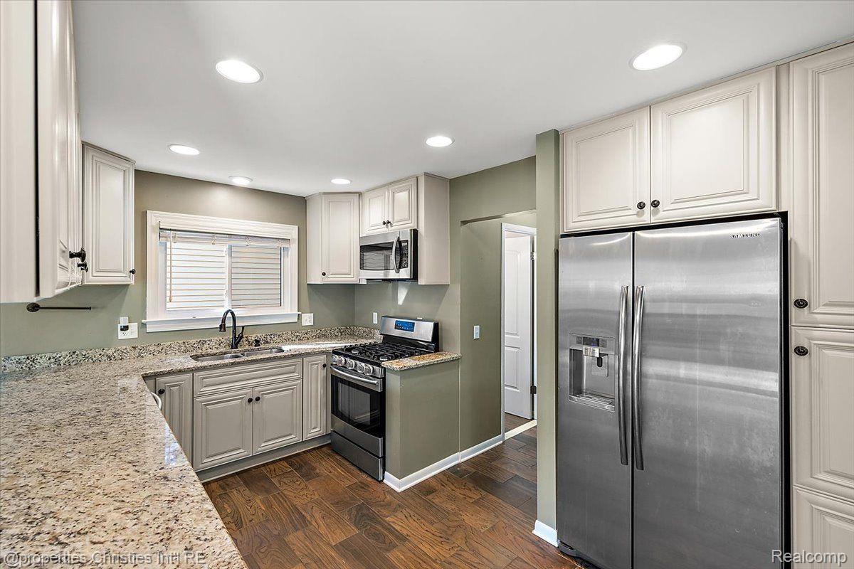 3360 Wolverine Drive