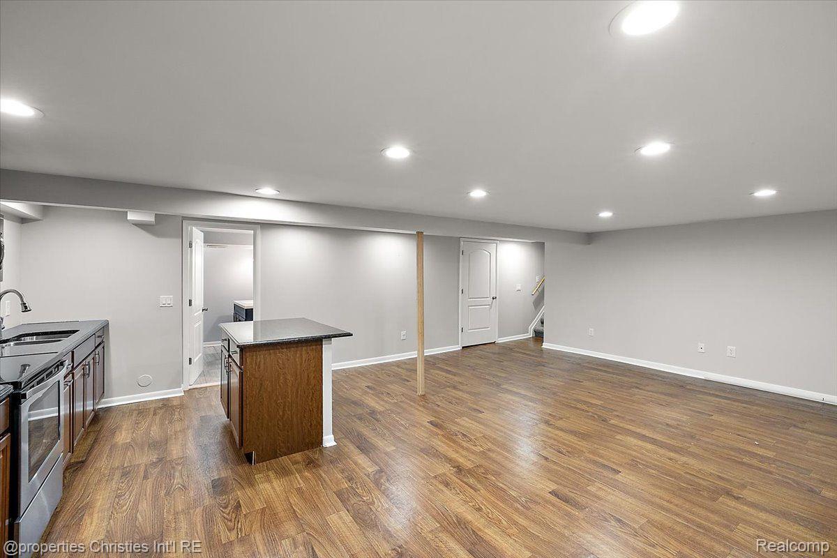 3360 Wolverine Drive