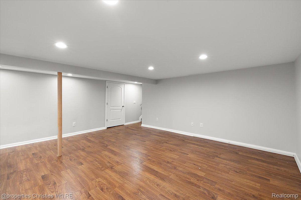 3360 Wolverine Drive