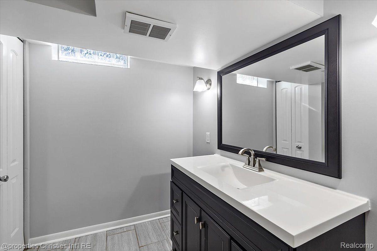 3360 Wolverine Drive