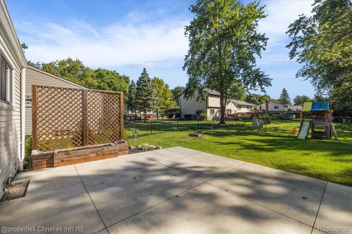 3360 Wolverine Drive