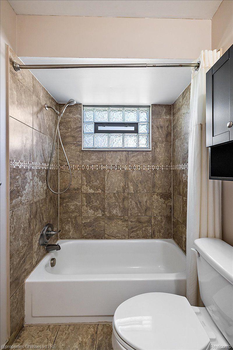 3360 Wolverine Drive