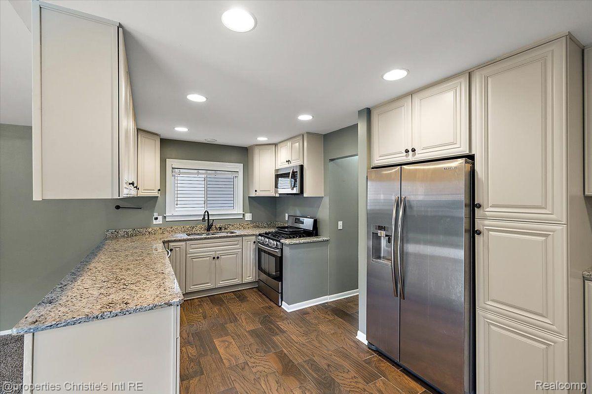 3360 WOLVERINE Drive