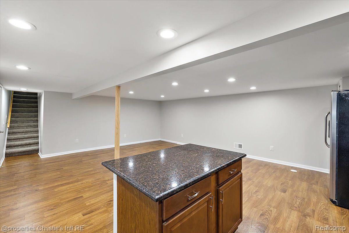 3360 WOLVERINE Drive