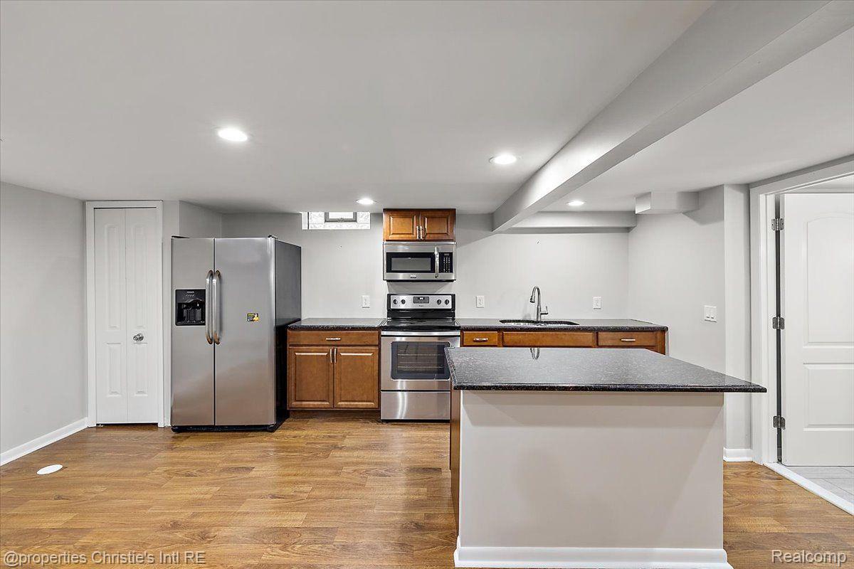 3360 WOLVERINE Drive