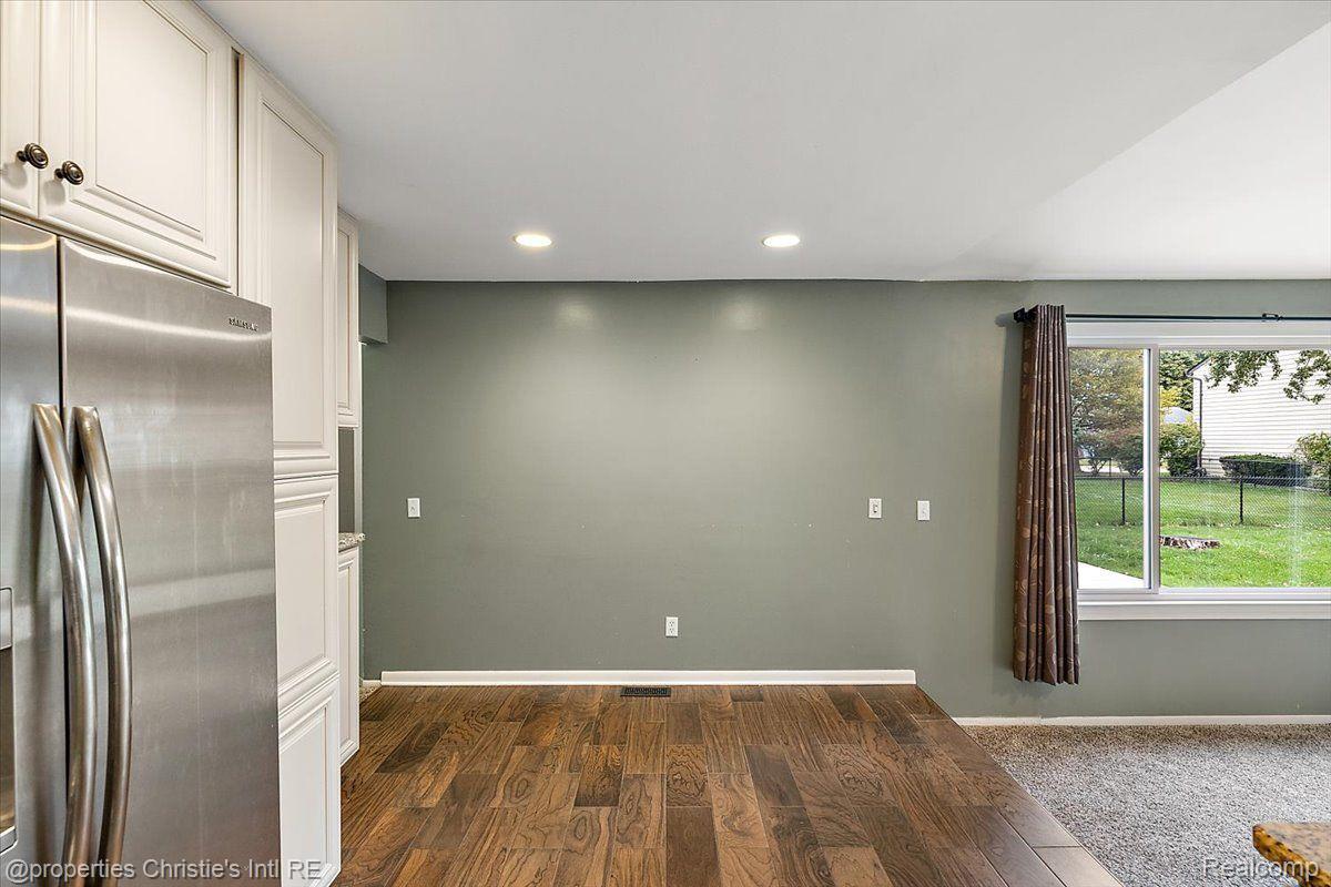 3360 WOLVERINE Drive