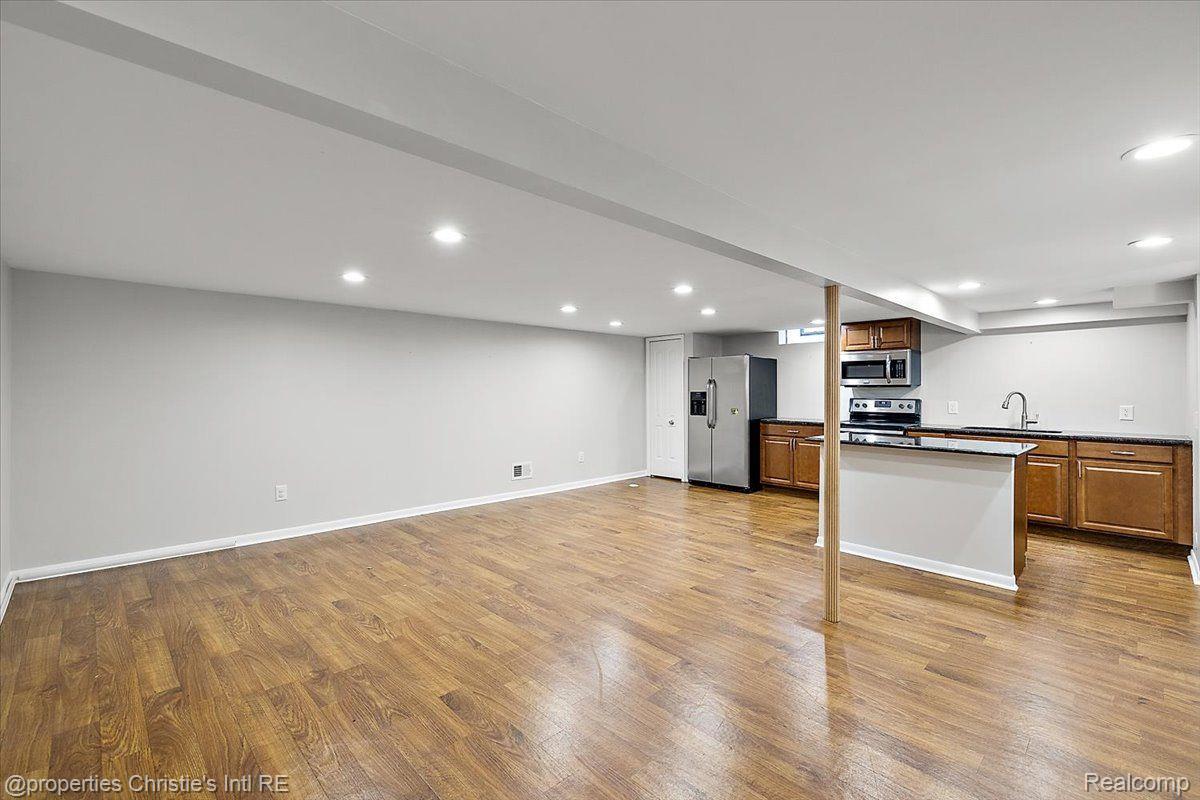 3360 WOLVERINE Drive