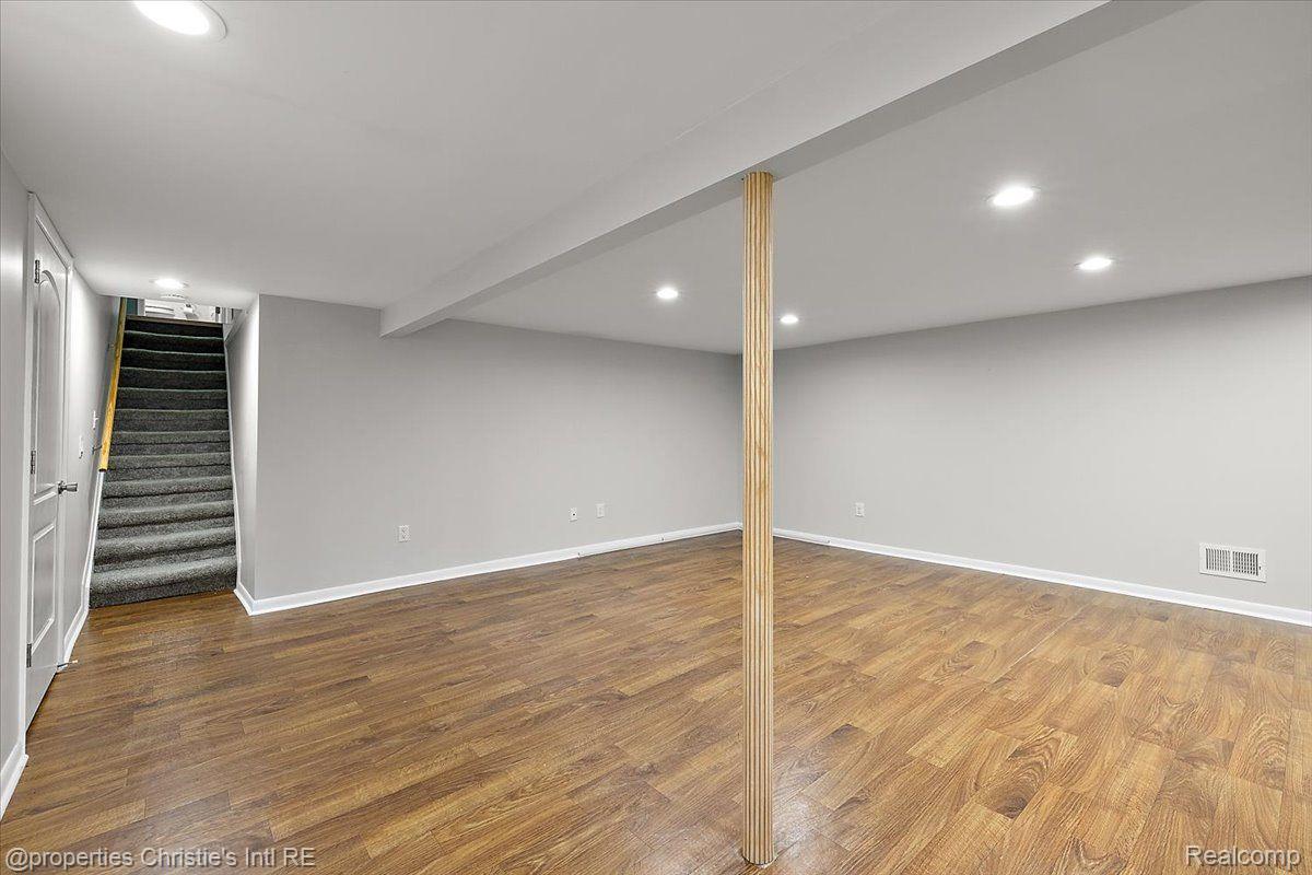 3360 WOLVERINE Drive