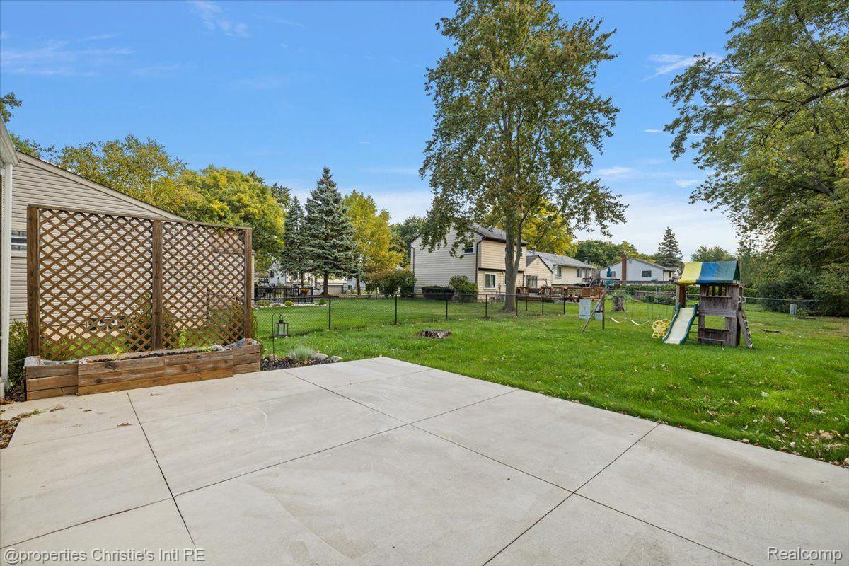 3360 WOLVERINE Drive