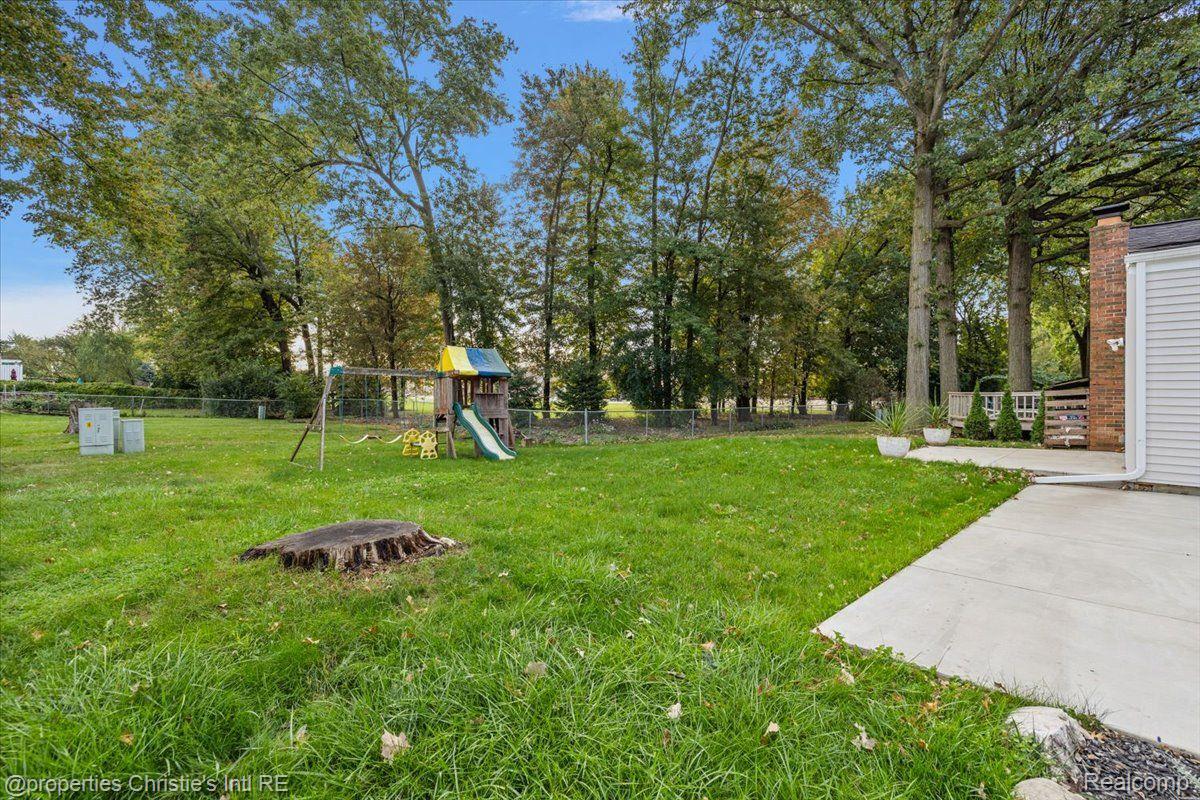 3360 WOLVERINE Drive