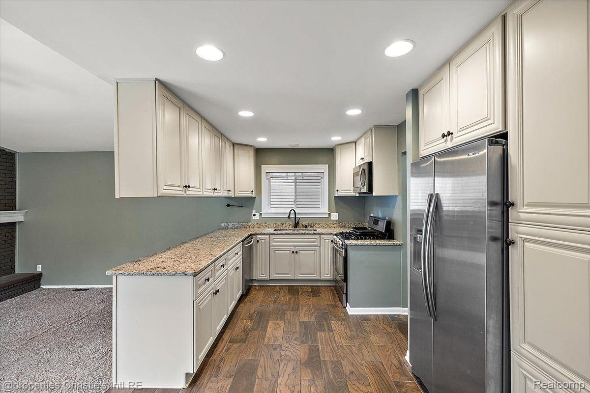 3360 WOLVERINE Drive