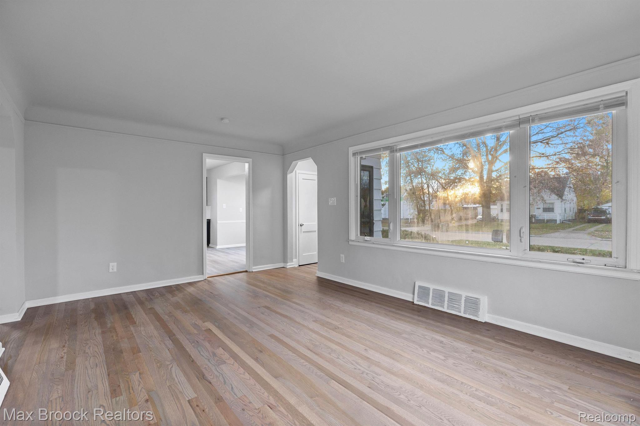 23050 RENSSELAER Street