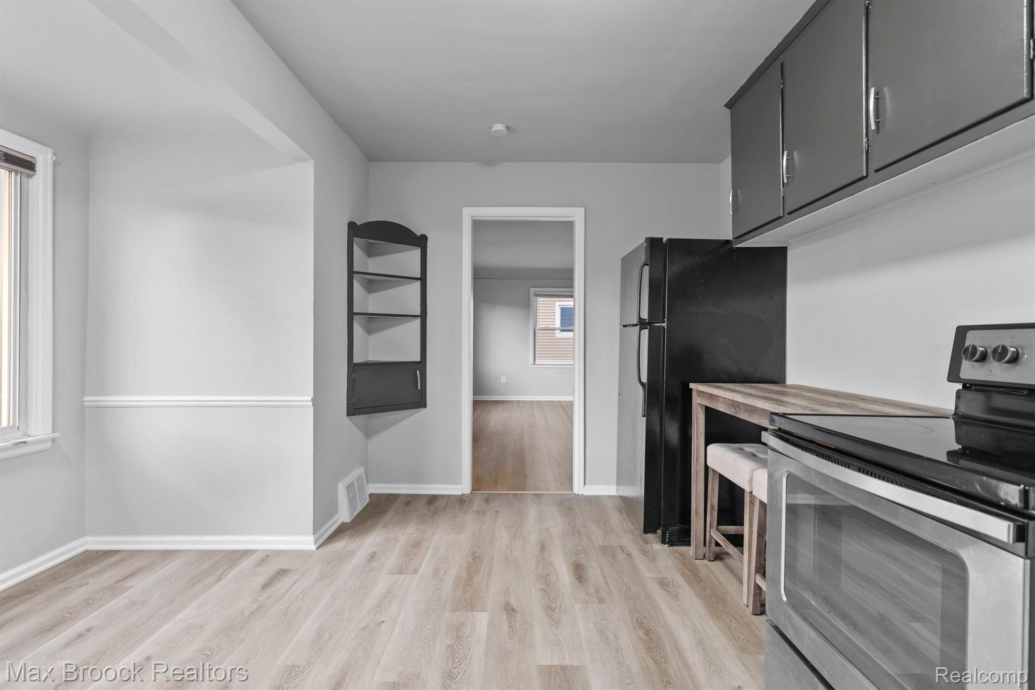 23050 RENSSELAER Street