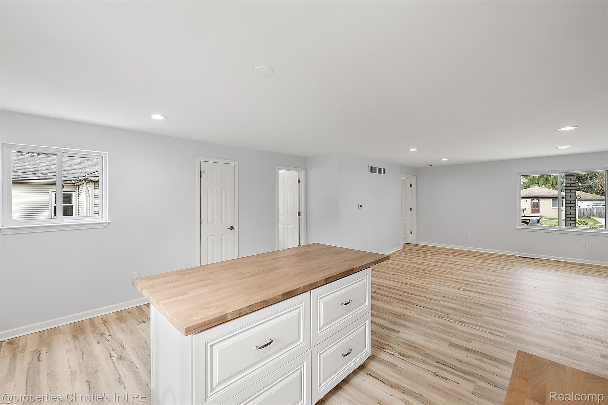 22352 SAINT GERTRUDE Street