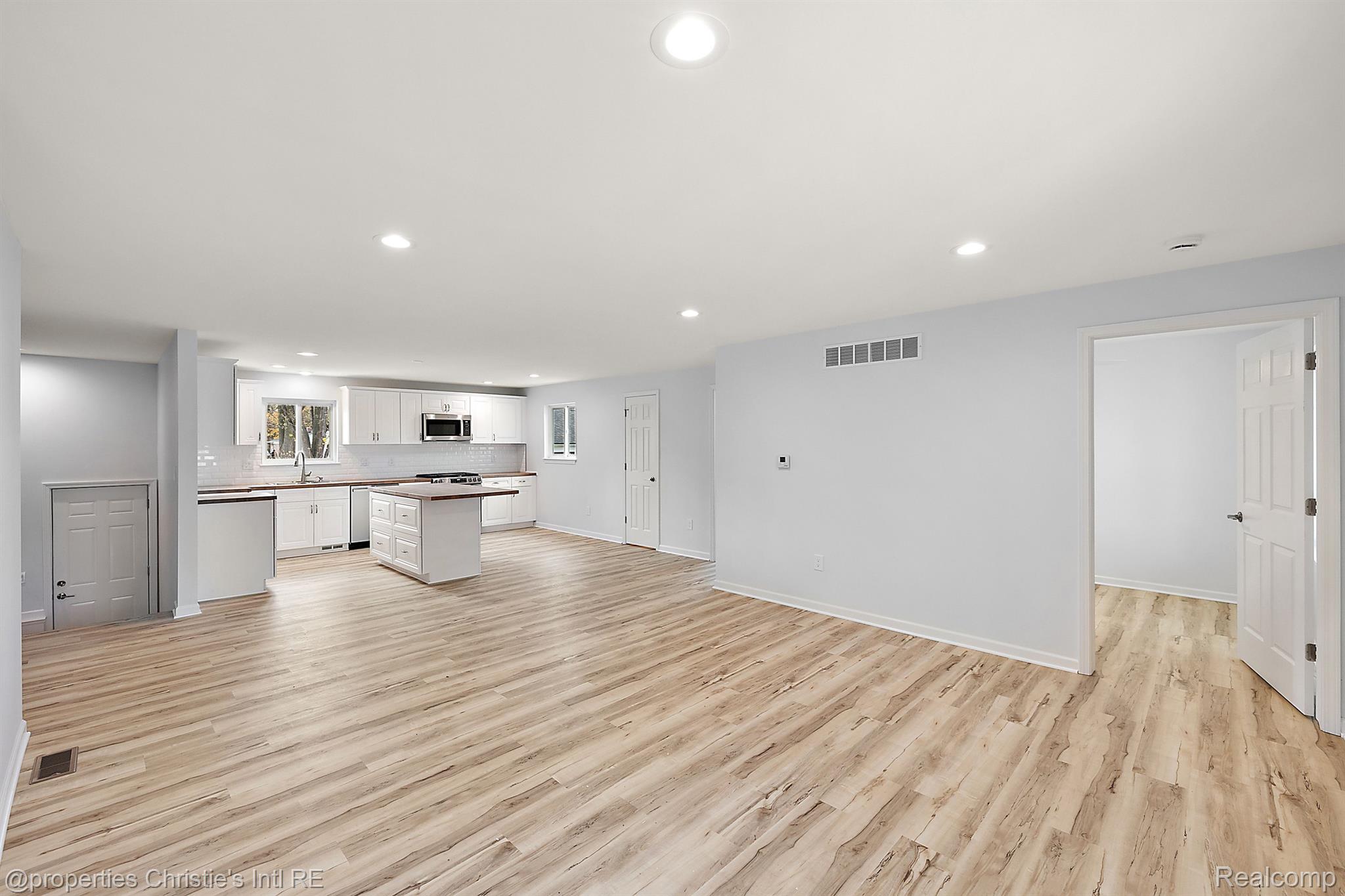 22352 SAINT GERTRUDE Street