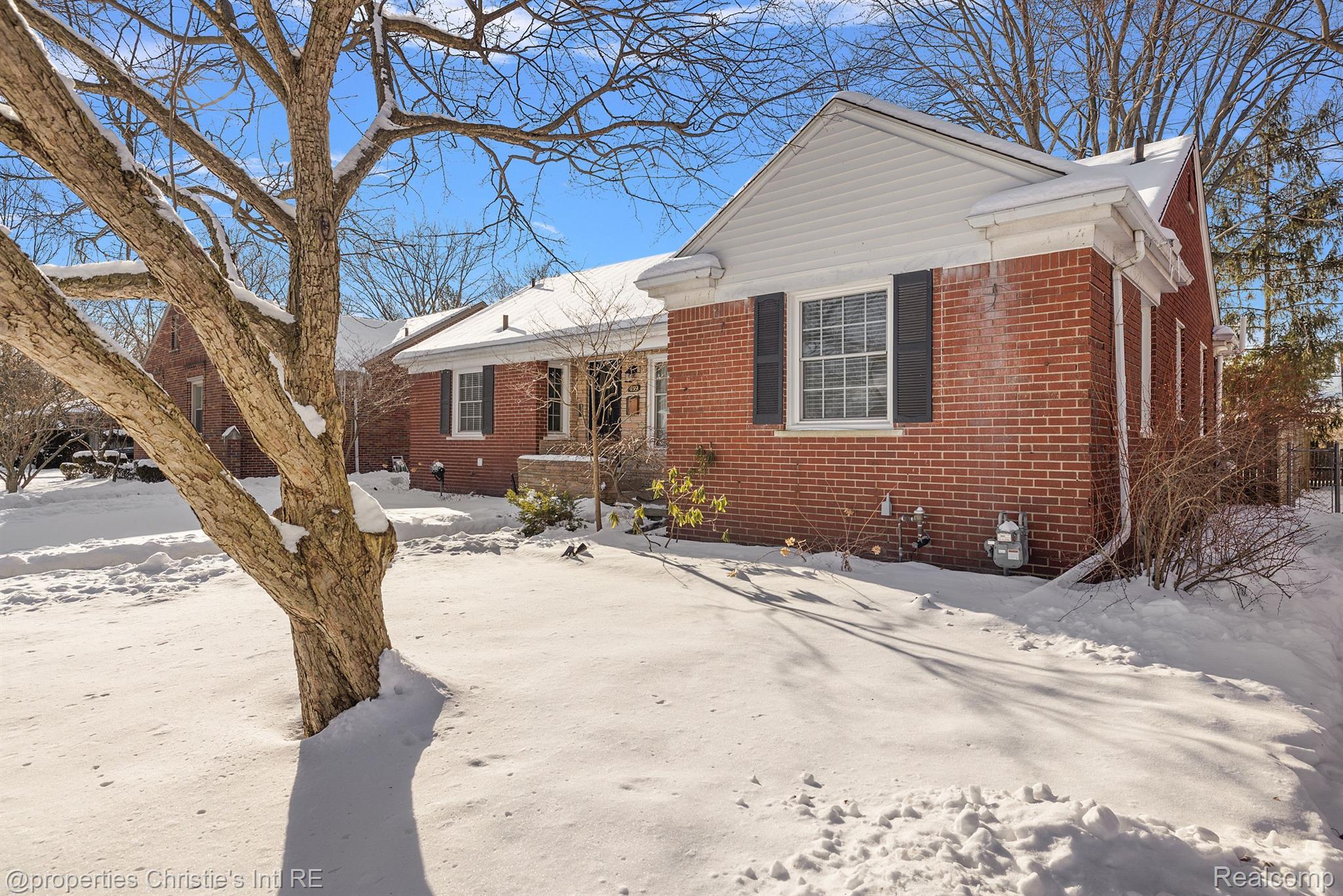 459 BOURNEMOUTH Circle