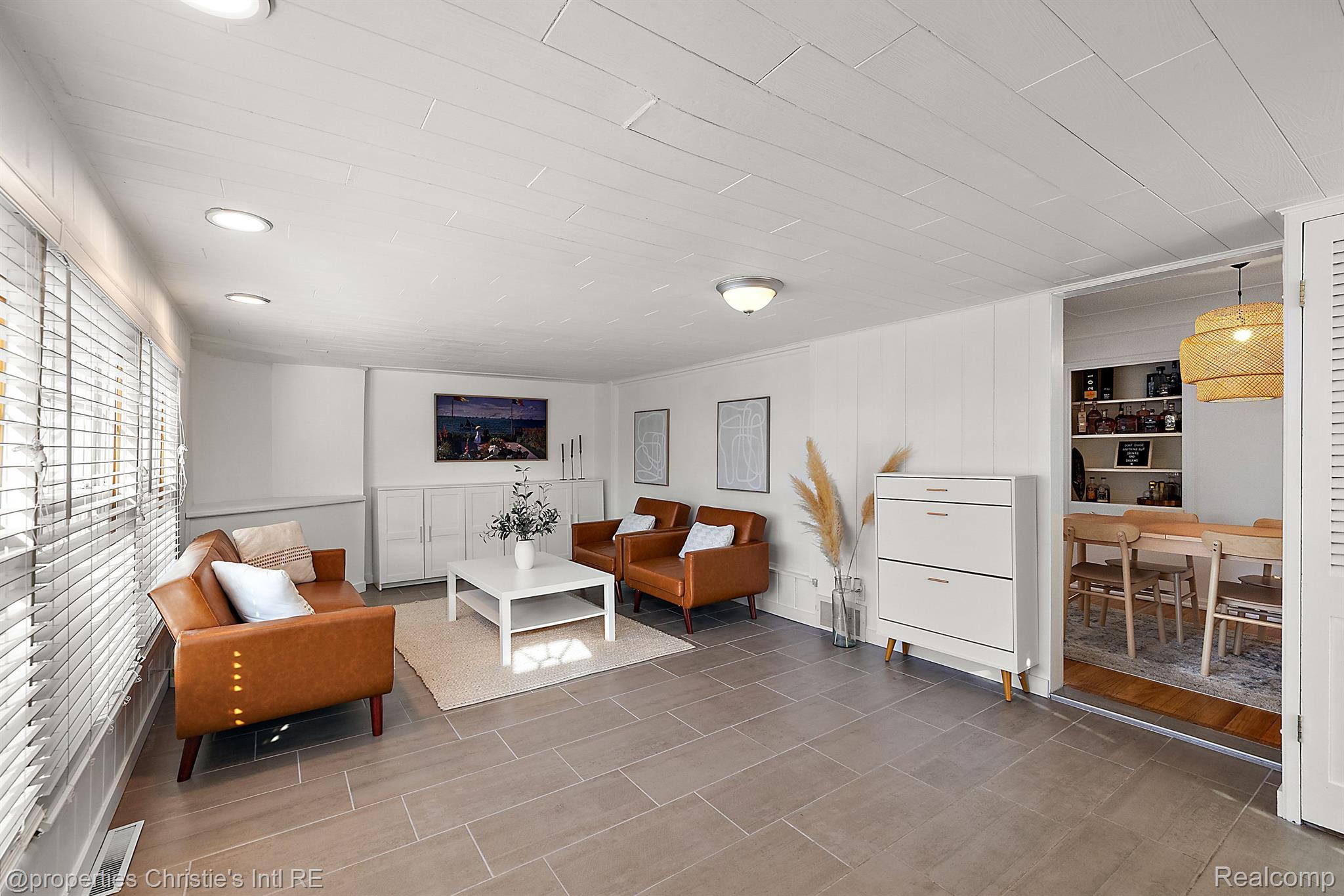 459 BOURNEMOUTH Circle