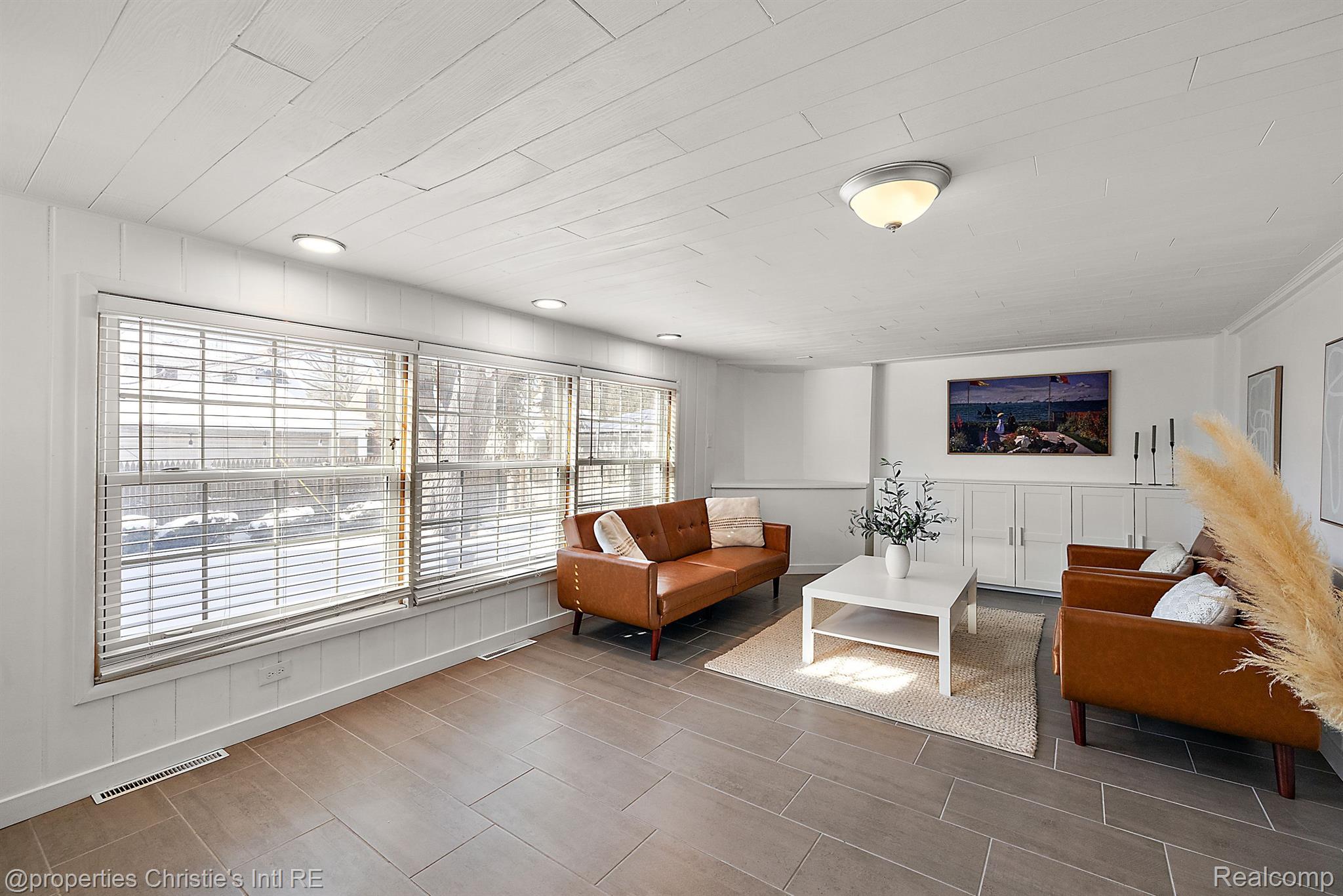 459 BOURNEMOUTH Circle