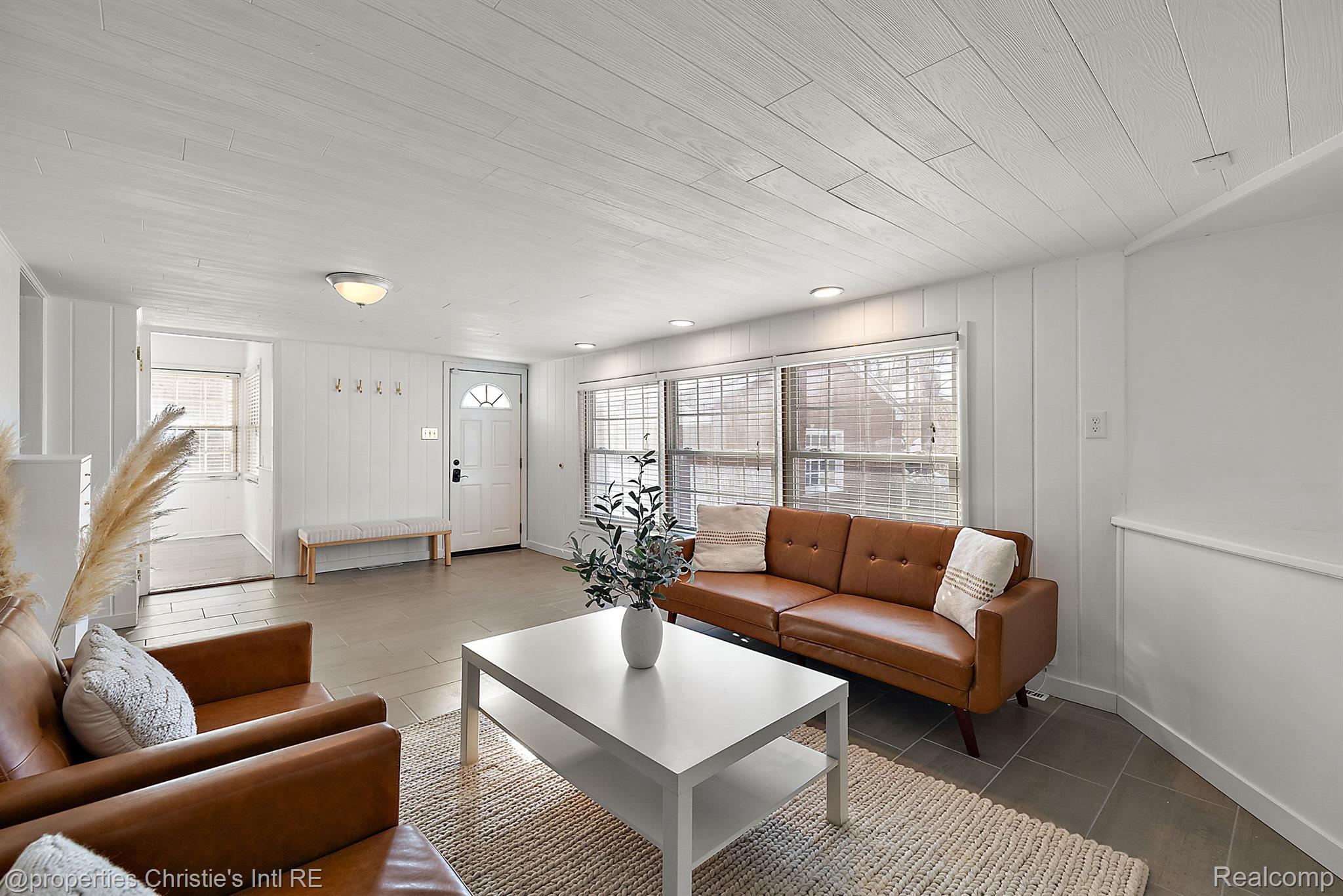 459 BOURNEMOUTH Circle