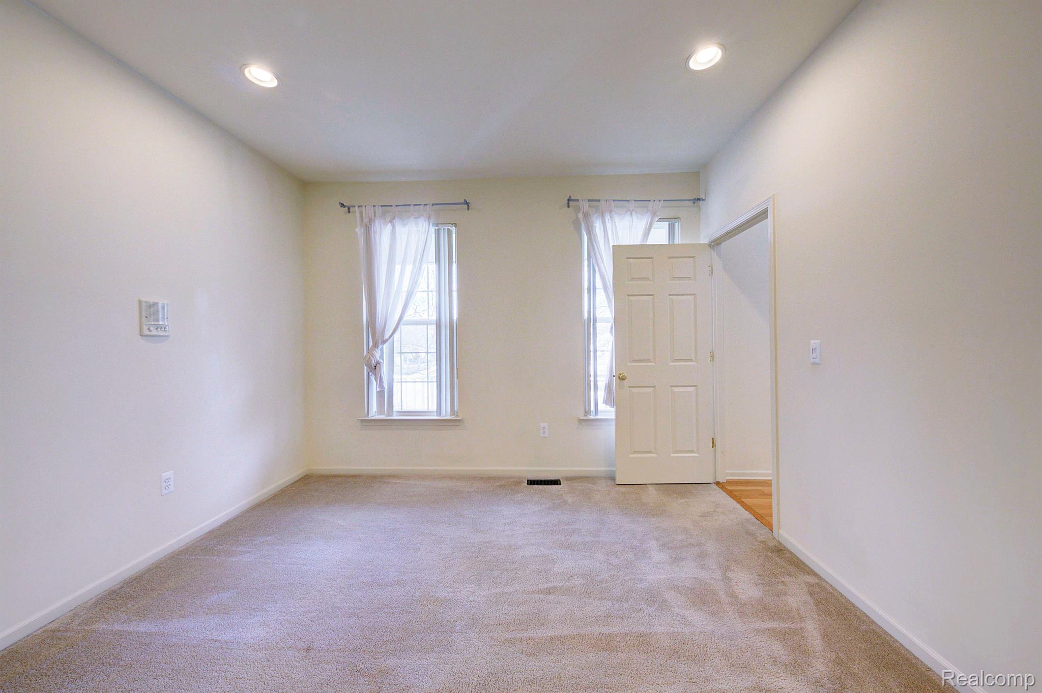 42551 Whitman Way