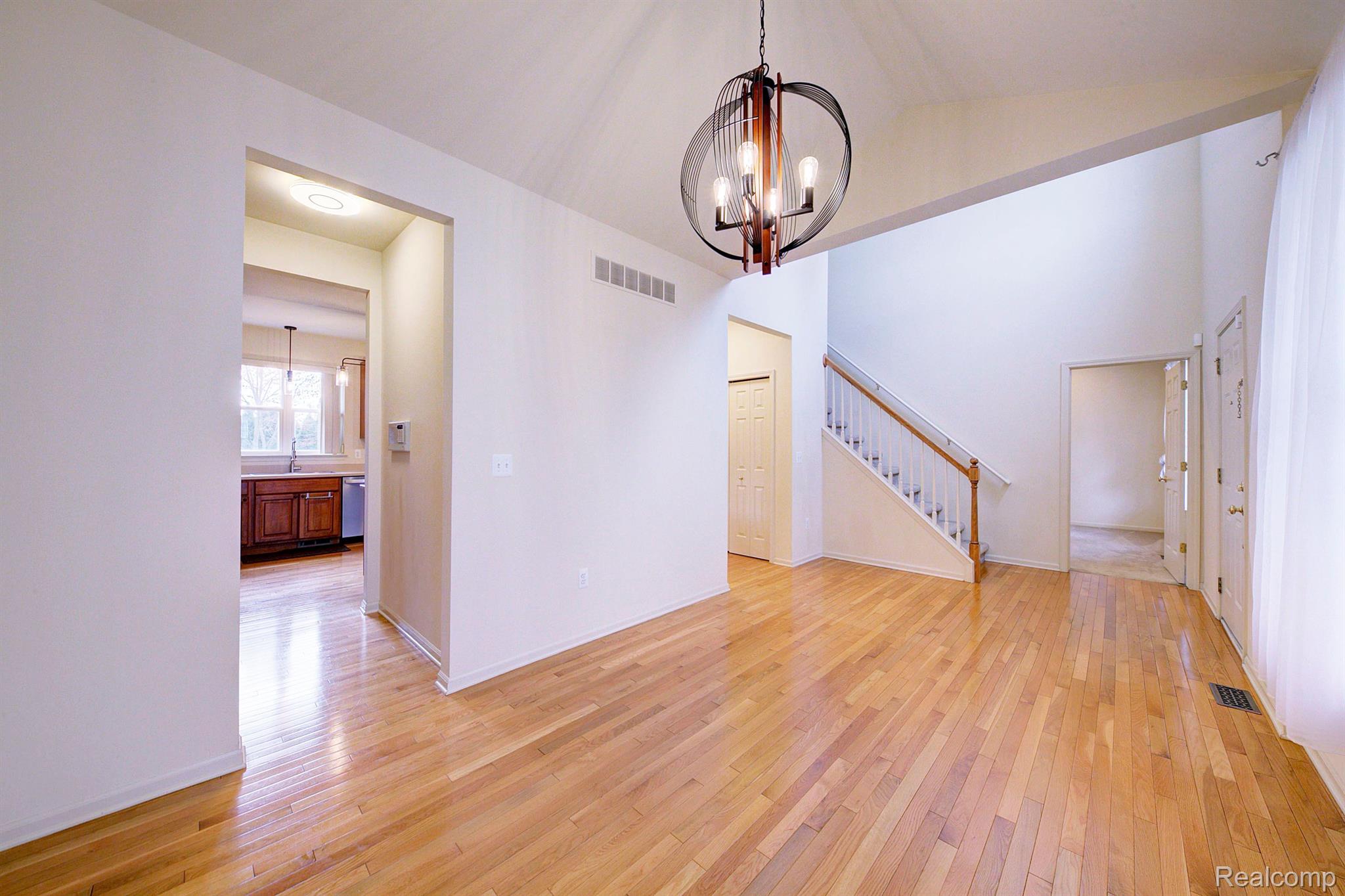 42551 Whitman Way