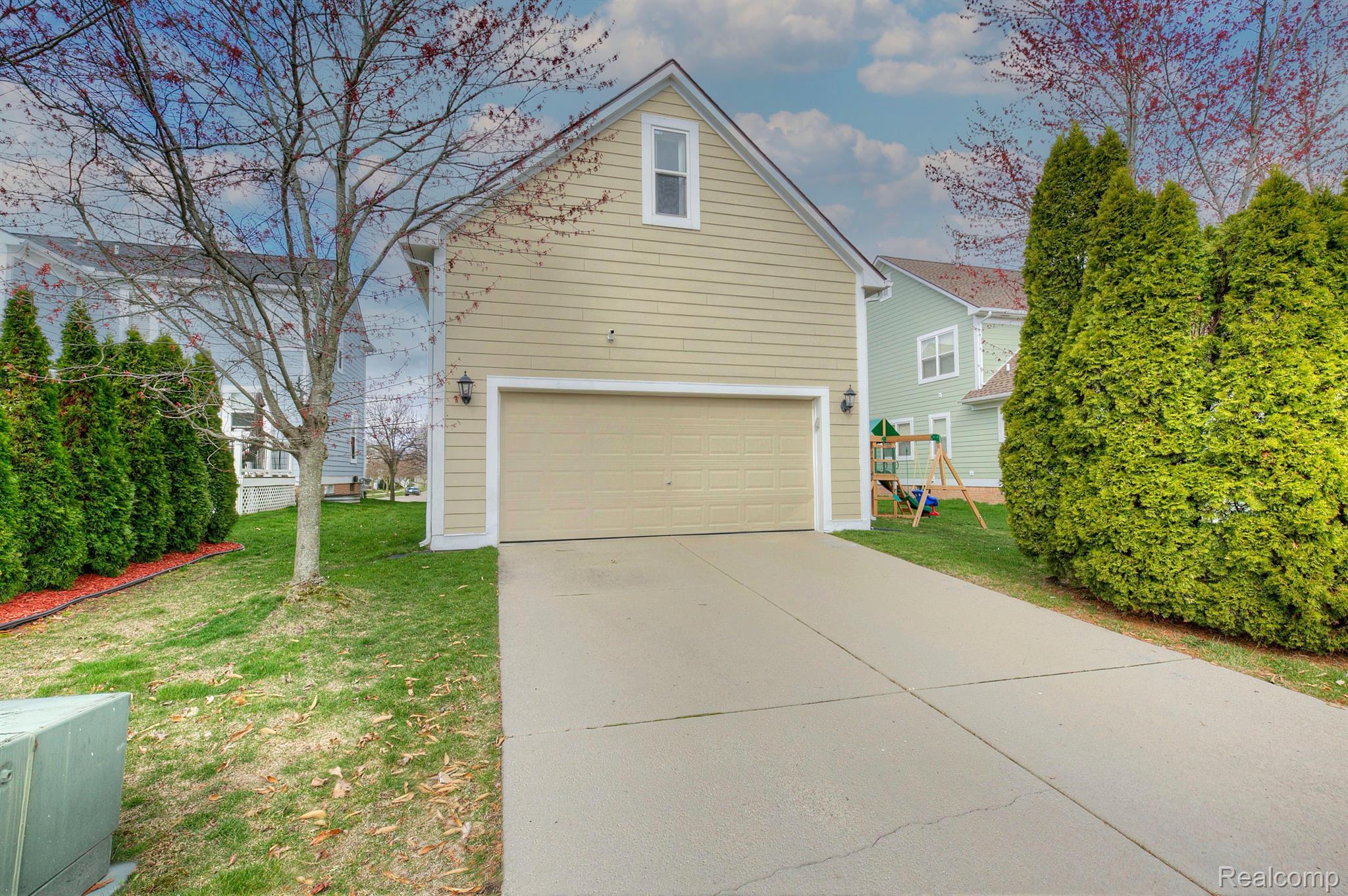 42551 Whitman Way