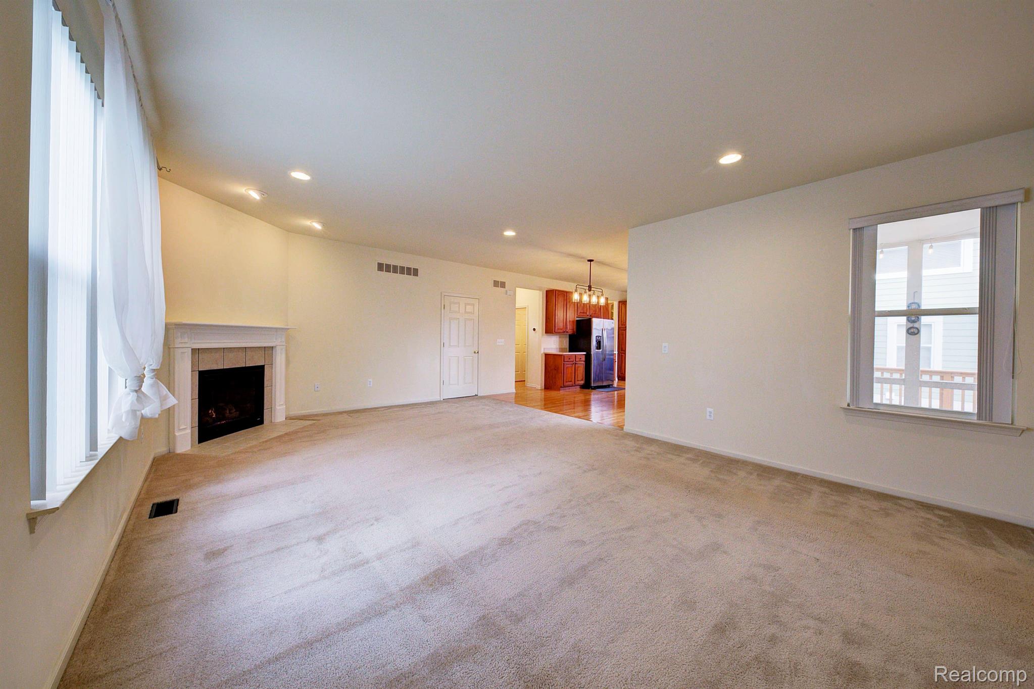 42551 Whitman Way