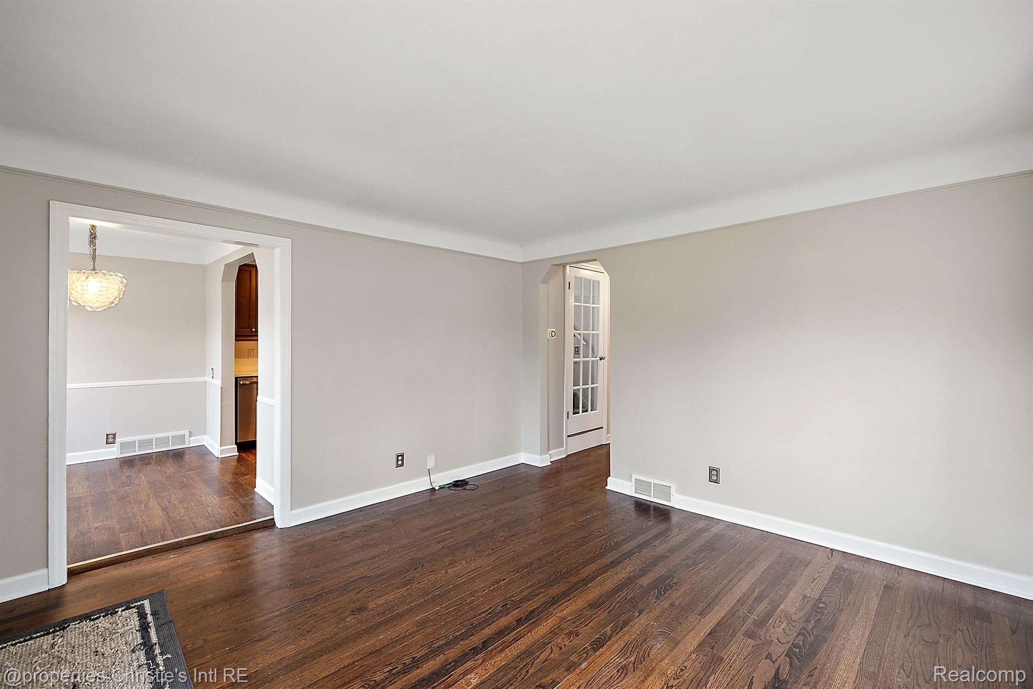3047 CUMMINGS Avenue