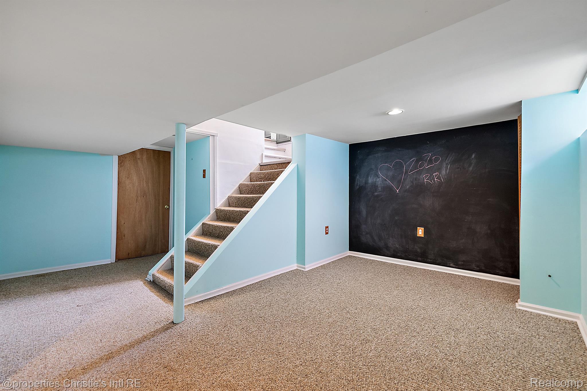 3047 CUMMINGS Avenue