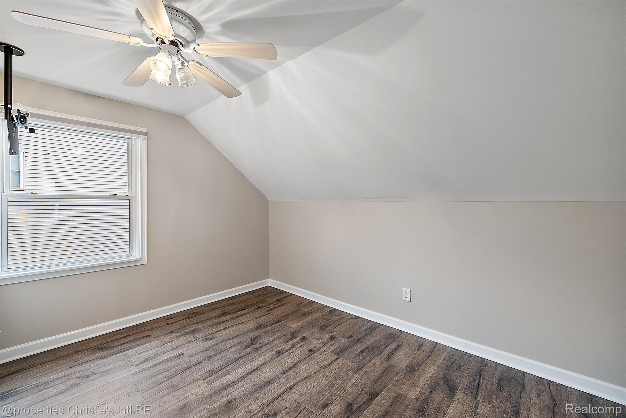 3047 CUMMINGS Avenue