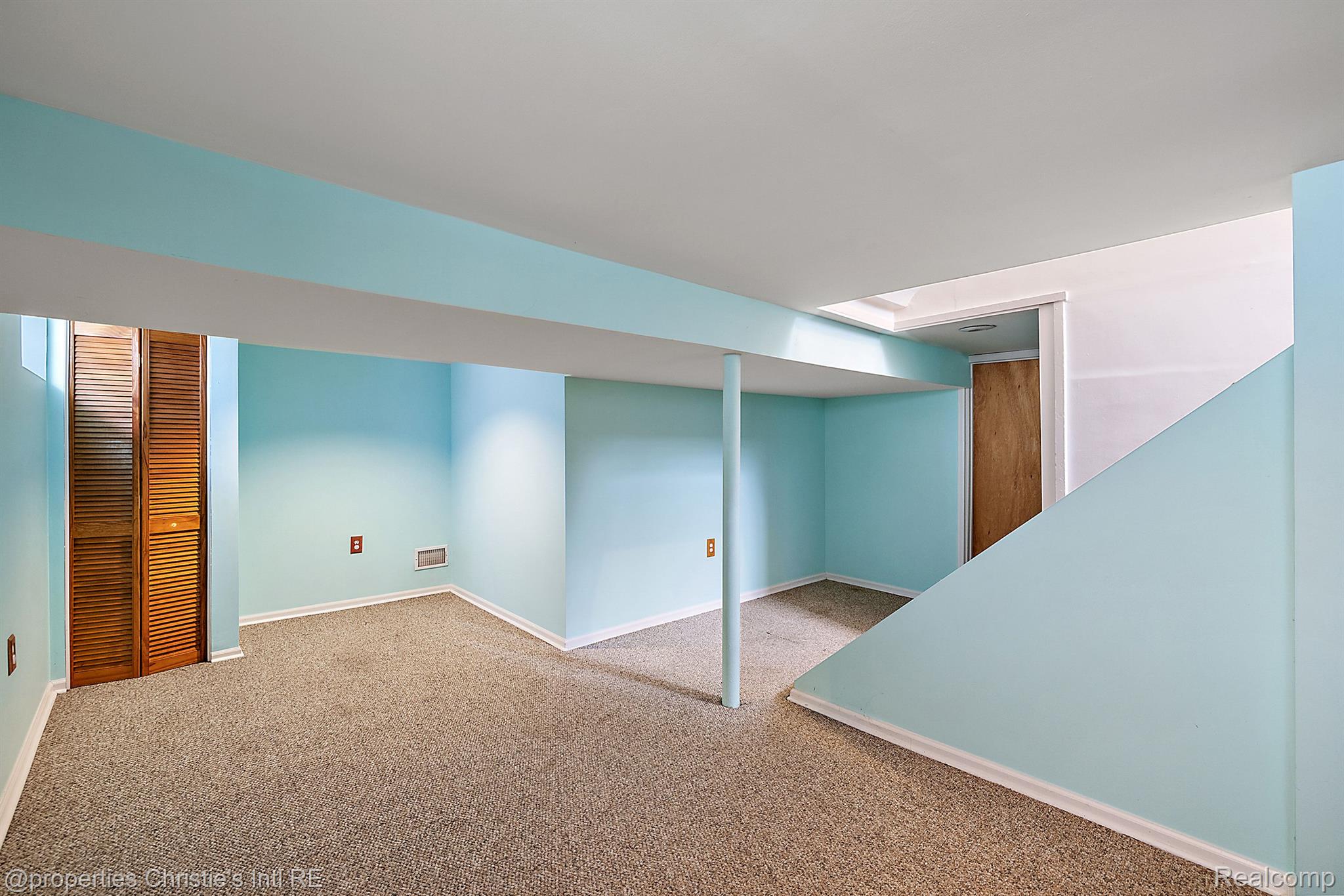 3047 CUMMINGS Avenue