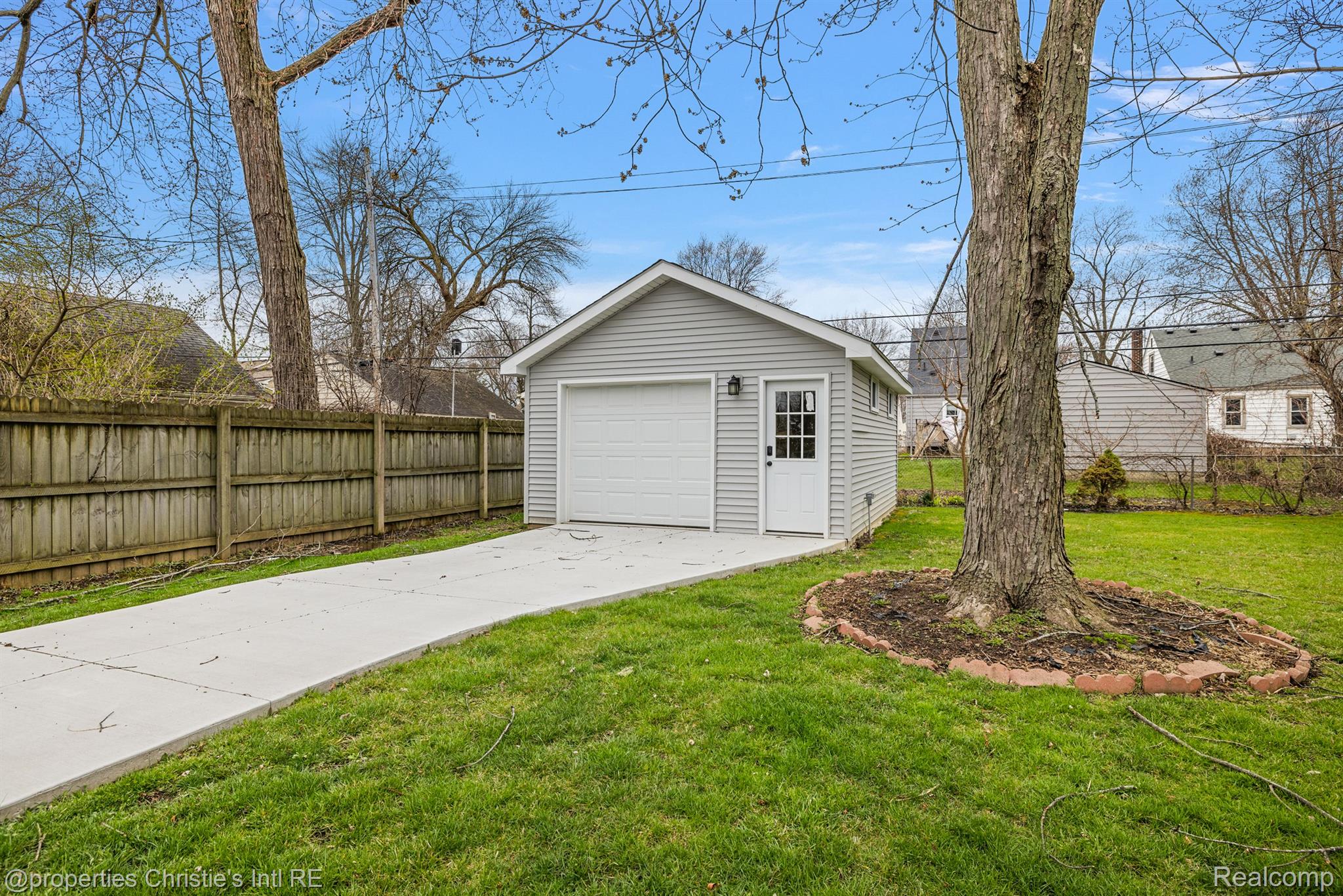 3047 CUMMINGS Avenue