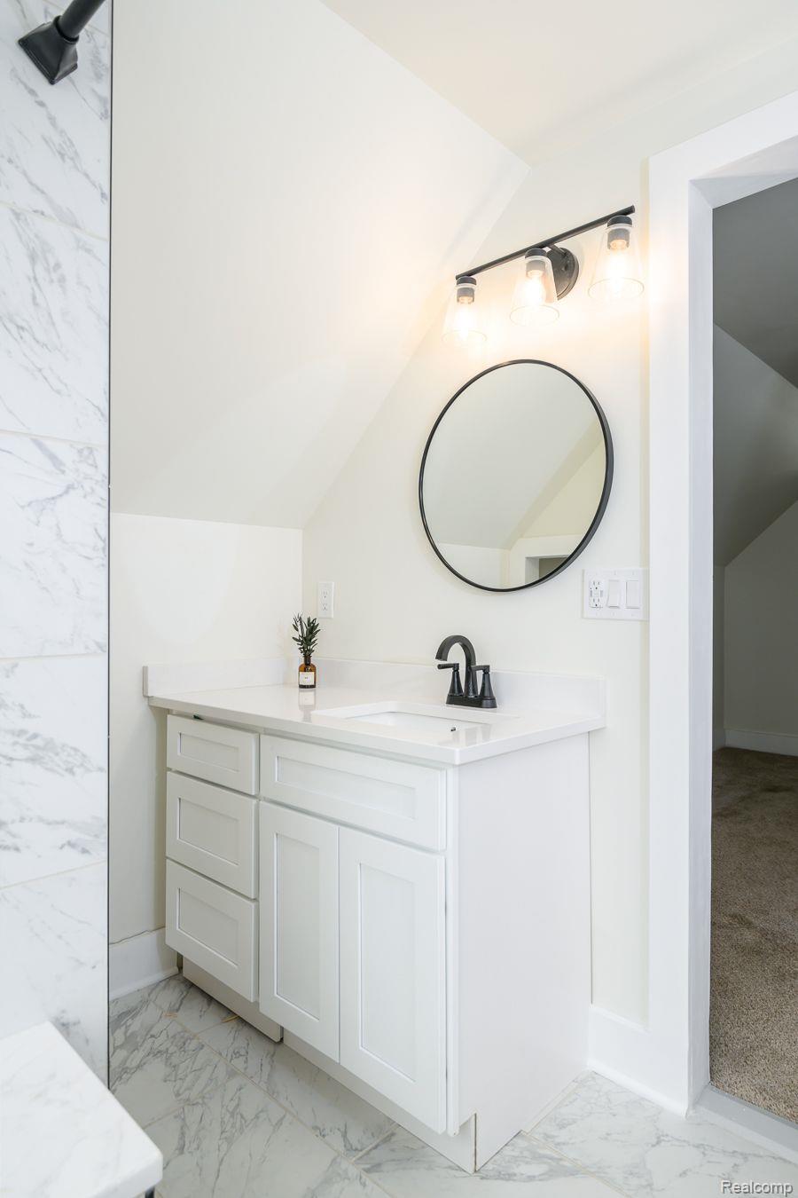 4513 Robinwood Avenue