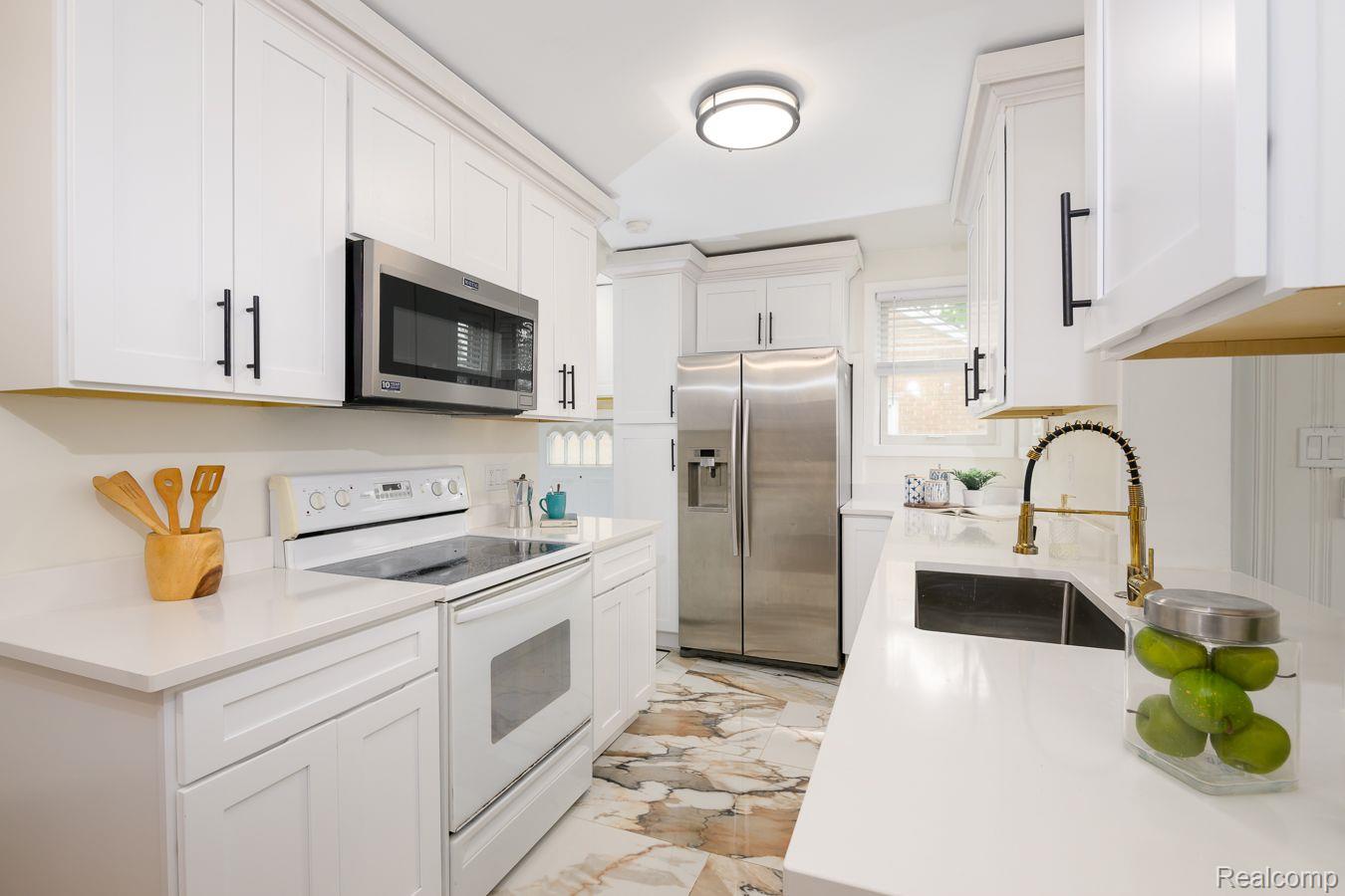 4513 Robinwood Avenue