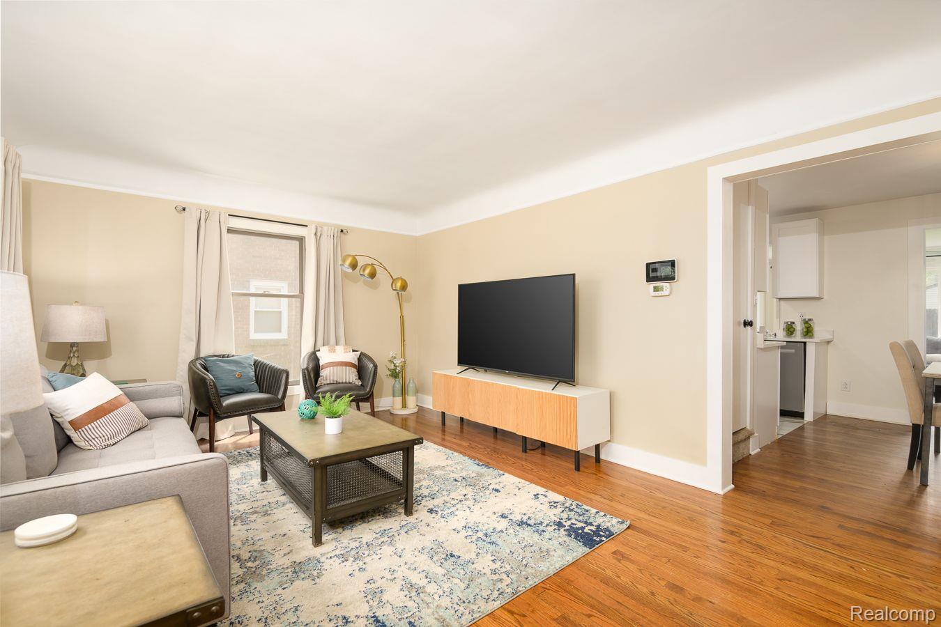 4513 Robinwood Avenue