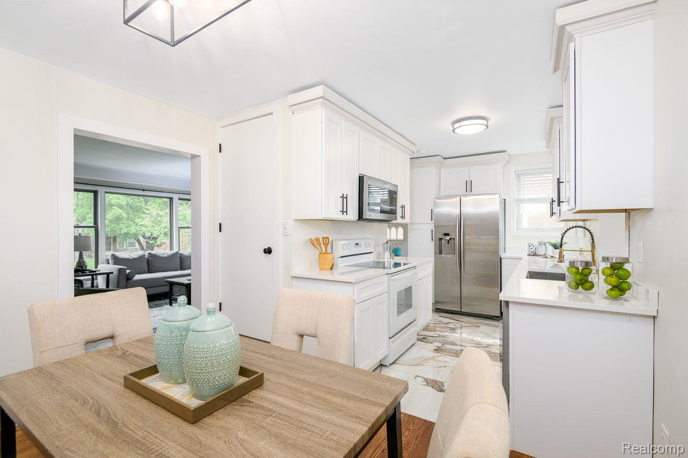 4513 Robinwood Avenue